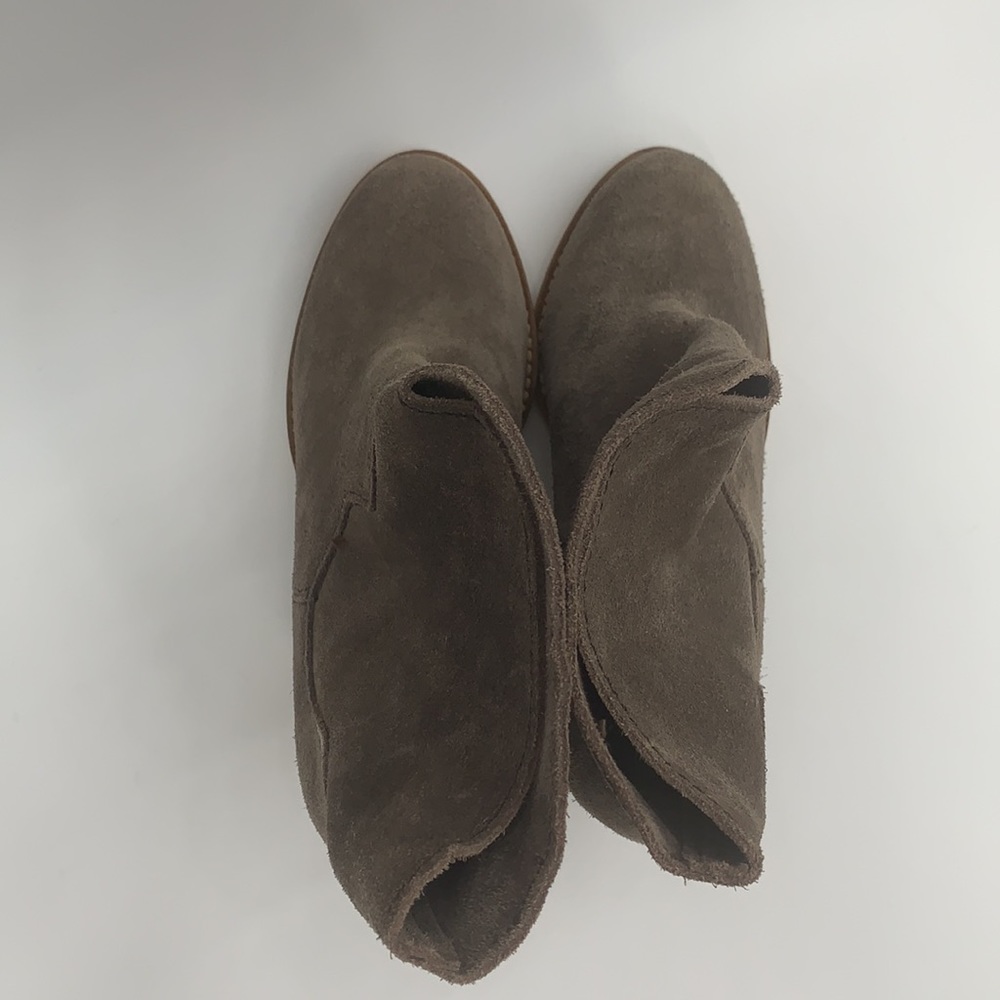 Splendid Heeled Boots - Picture 7 of 16